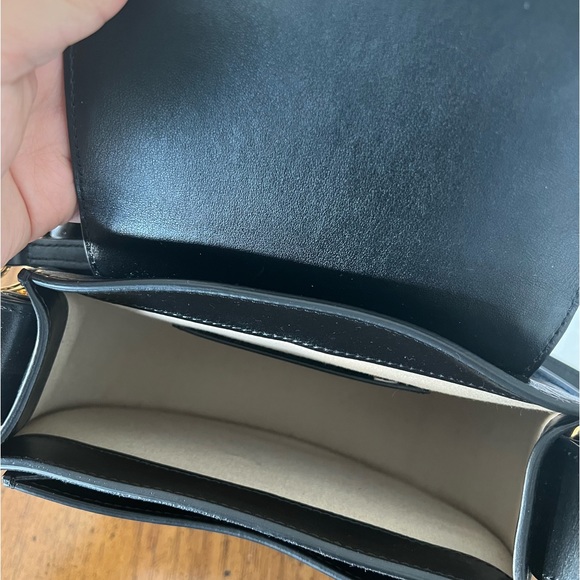 Chloe- Practically New
Tess Small Crossbody Bag in Leather - Picture 3 of 9